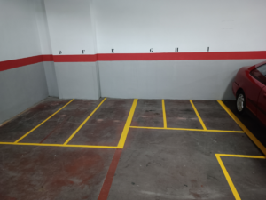 alquiler de plazas de garaje en local a pie de calle-urbanal